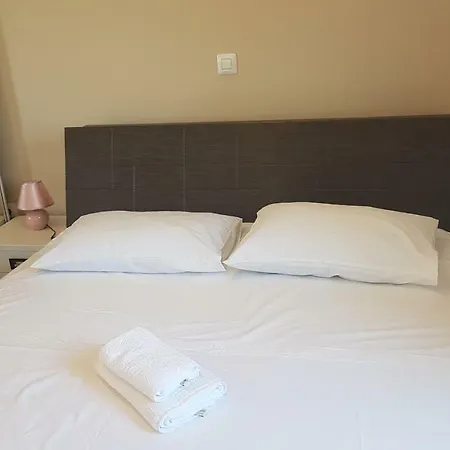 Luxury Maris Zára